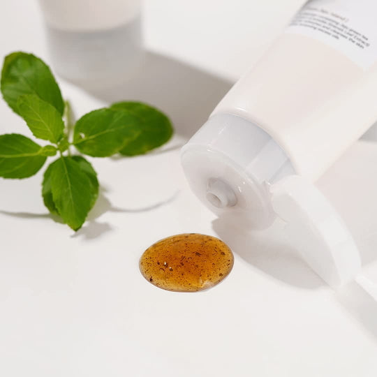 Isntree Green Tree Fresh Cleanser 120ml - Image 2