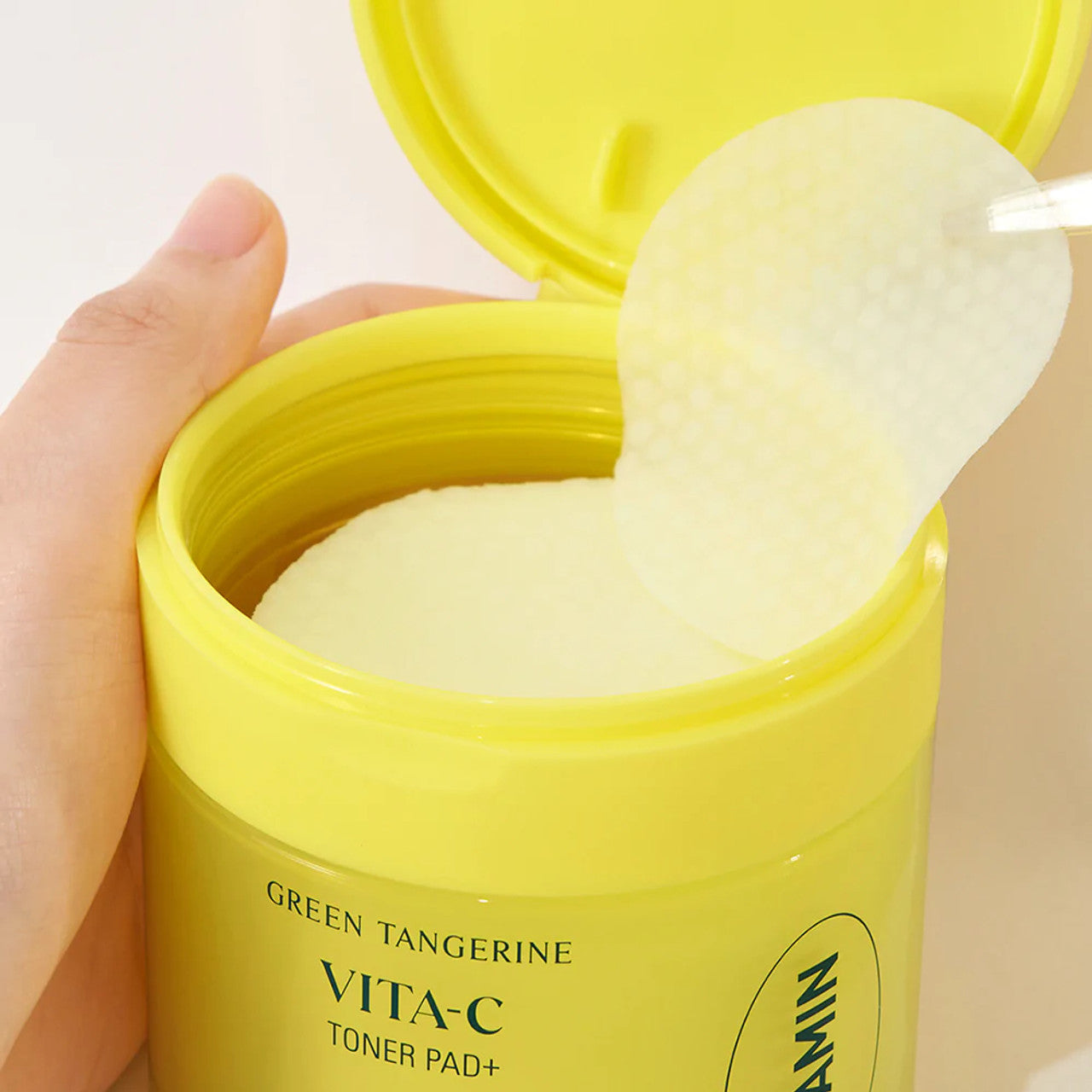 Goodal Green Tangerine Vita-C Dark Spot Care Pad - Image 2