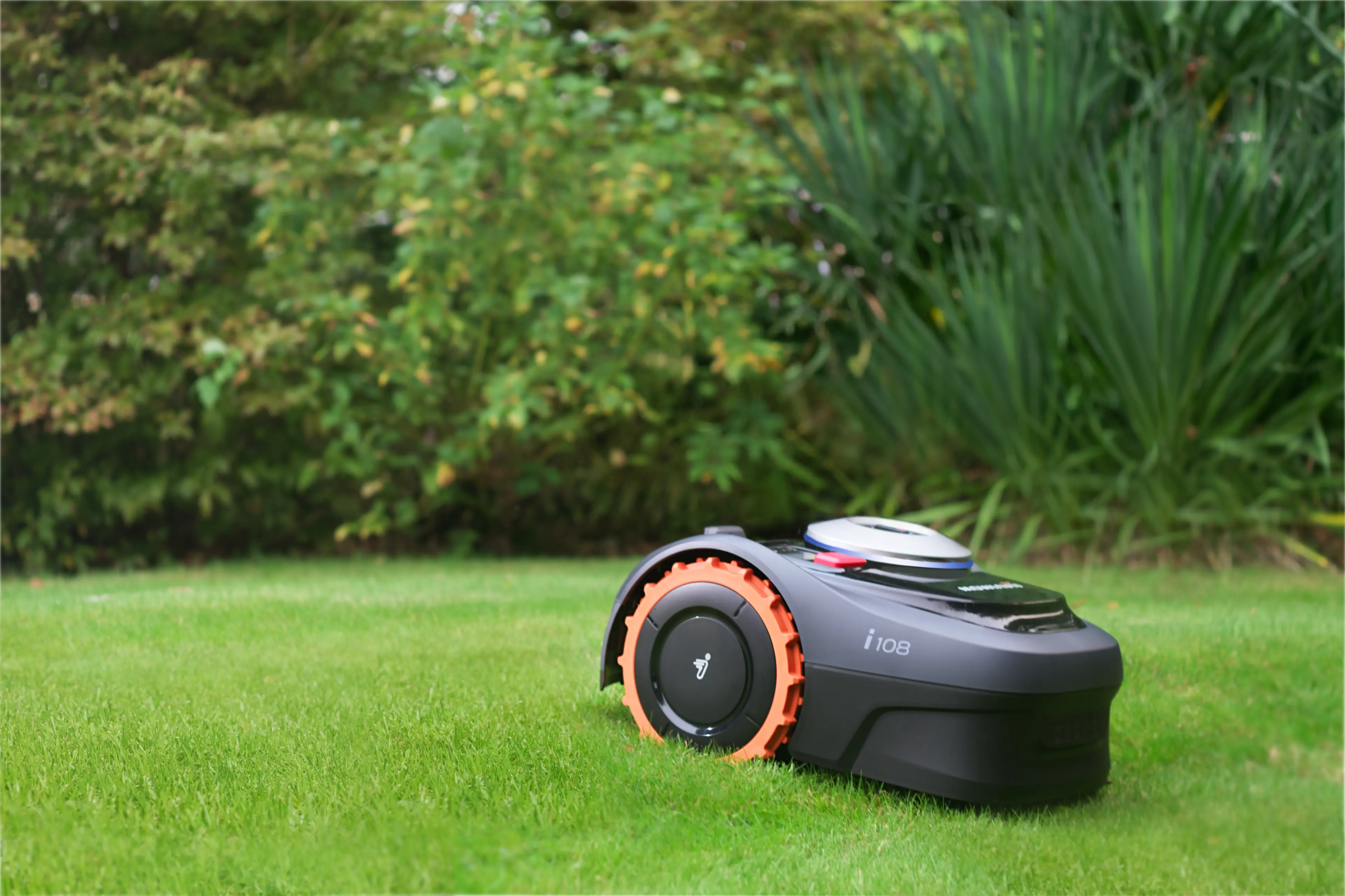 Robotic Lawn Mower for Lawns Up to 800m2, Wire-Free Installation, AI Vision Navigation - Image 9