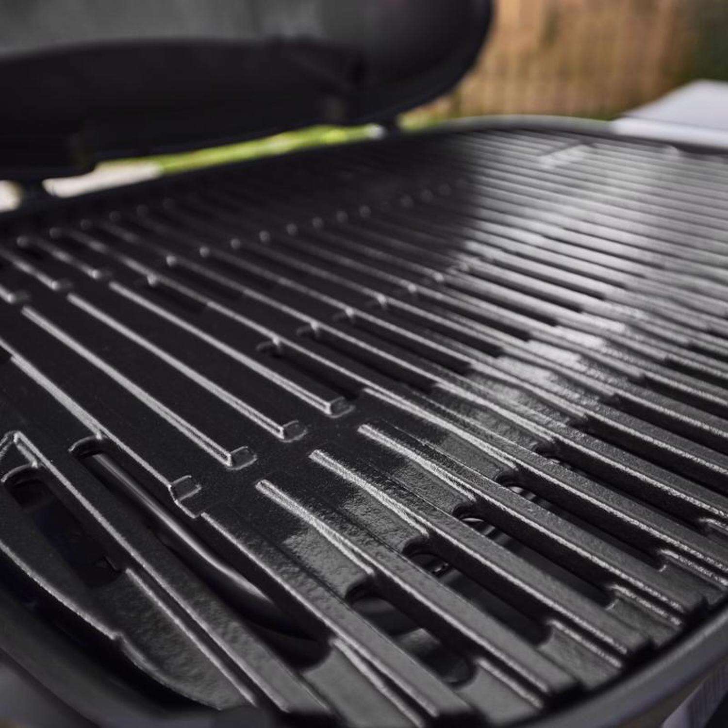 Weber Q 2800N+ w/Cart 2 Burner Grill - Image 5