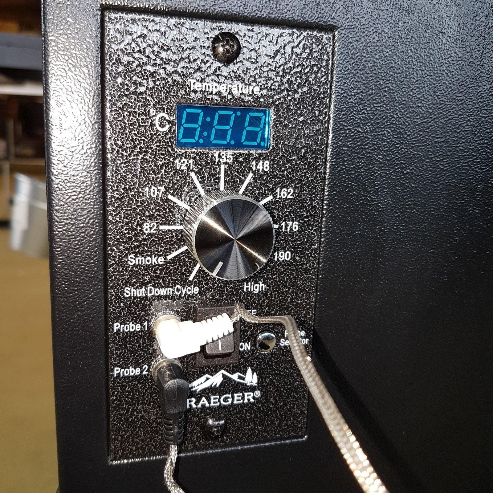Traeger Pro Series 22 Blue Pellet Grill - Image 2